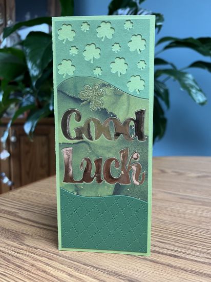 Another view - St. Patrick�s Day card with gold foil/glitter paper
Keywords: Slimline Tri-Background Good Luck