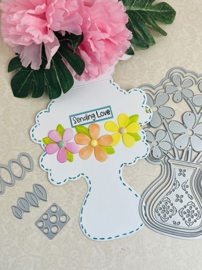Flower vase Fold-it March Fold-it Club 2024
