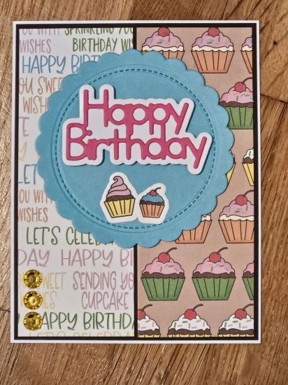 Keywords: April 2024 Card Kit, cupcakes, cupcakes, birthday